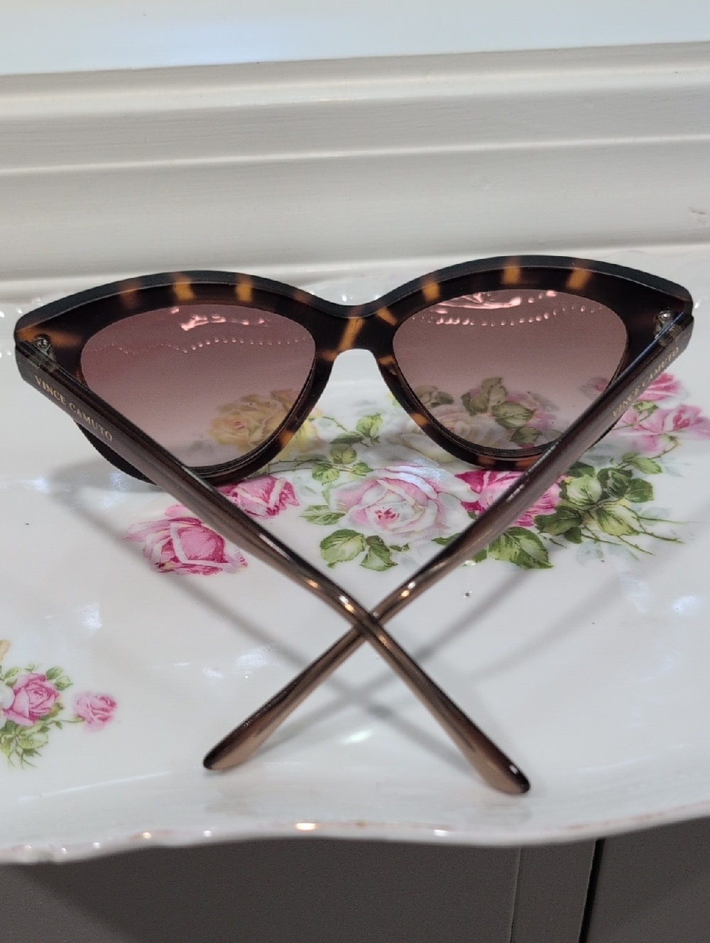 Vince Camuto Tortoiseshell Cat-Eye Sunglasses with Brown Gradient Lenses - Picture 3 of 3
